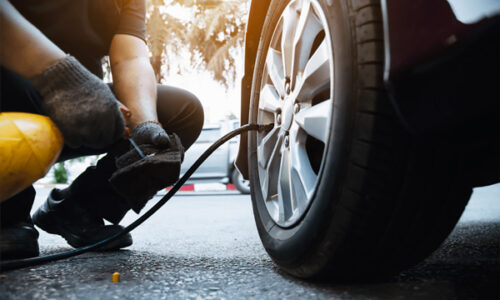 Nguyên nhân và cách khắc phục ô tô bị nổ lốp