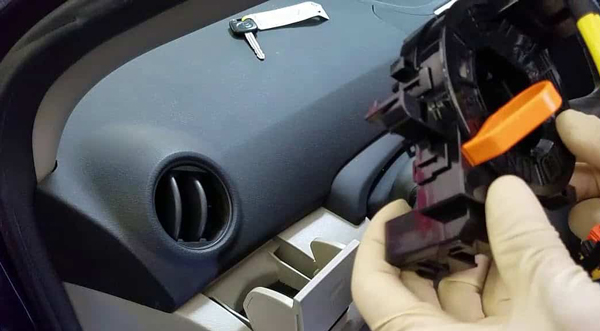 Còi xe ô tô bị hỏng và cách khắc phục